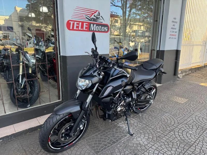 YAMAHA MT07 ABS 2024 - Foto 4