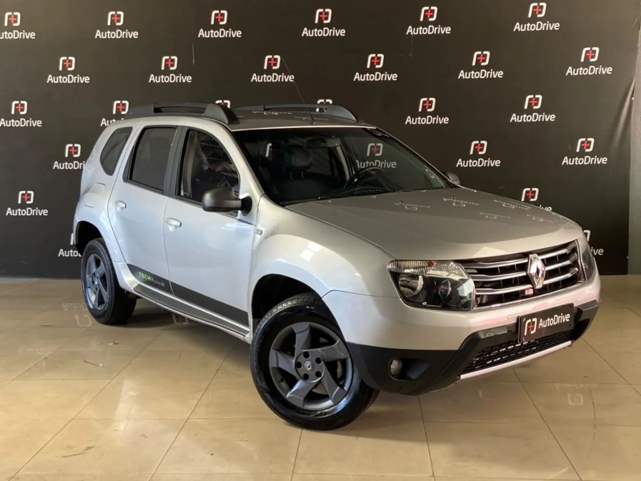 Renault Duster Dynamique 2.0 Hi-flex 16V Aut. 2014