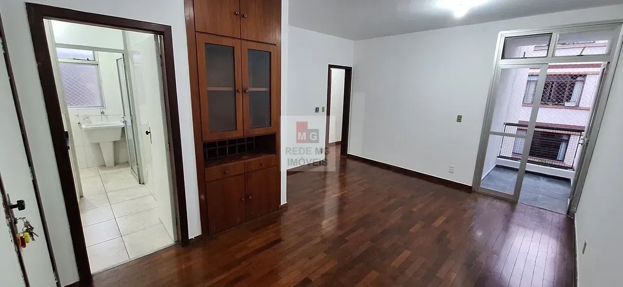 Apartamento com 90m² de 03 quartos, suíte e vaga coberta