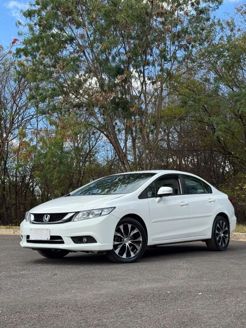 Honda Civic Civic Sedan LXR 2.0 Flexone 16V Aut. 4p 2015
