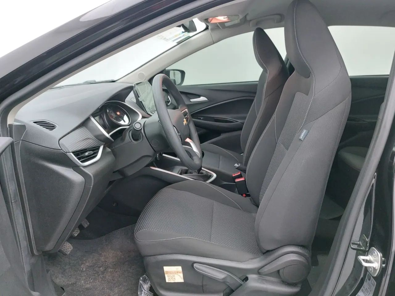 Chevrolet Onix Plus LT 1.0 12V Flex Mec. 4P, foto 16 de 18