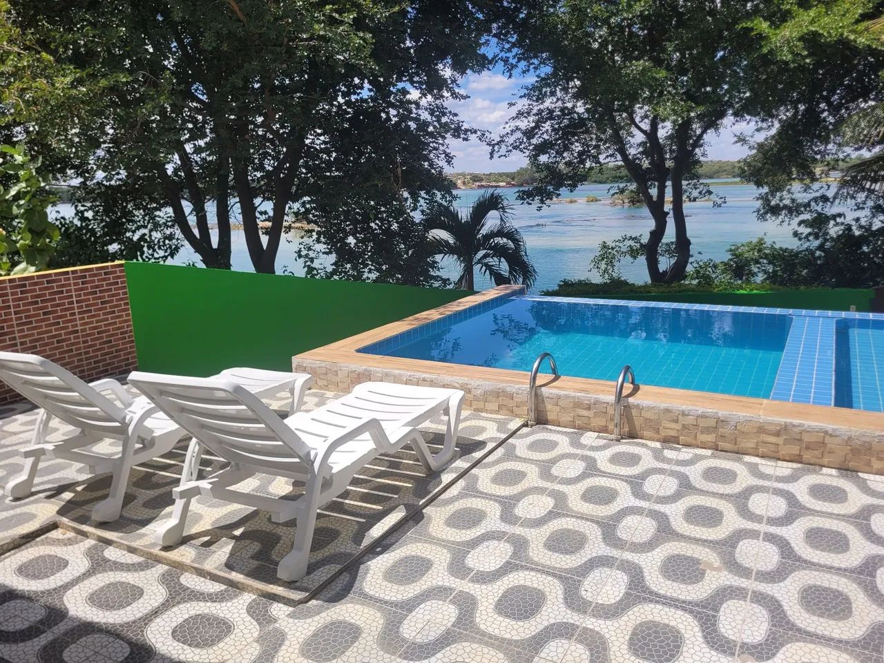 Pé na areia na beira do rio São Francisco. - Foto 11