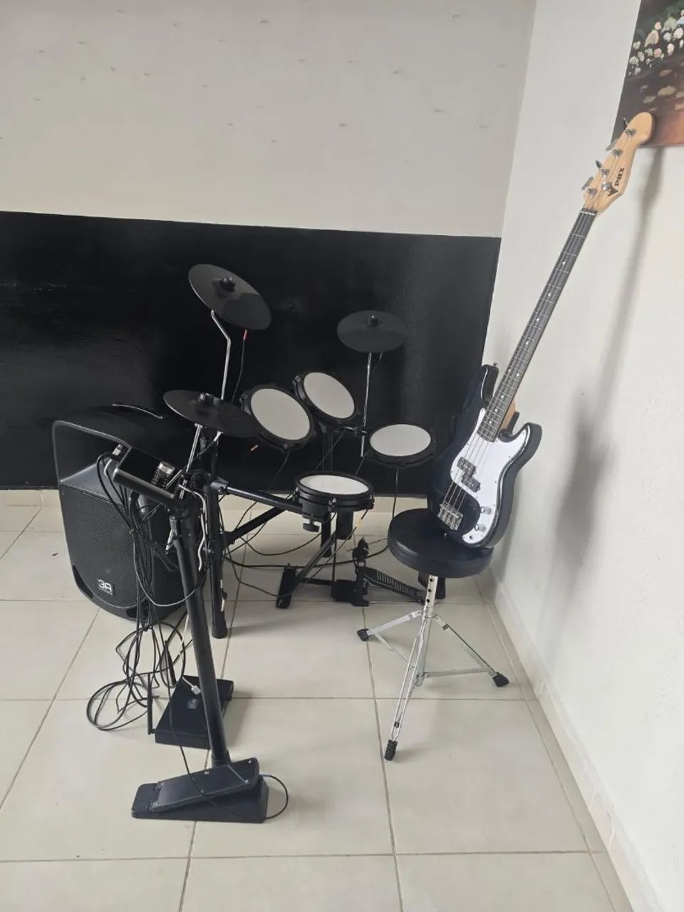 Bateria + Baixo+ caixa de som - Foto 3