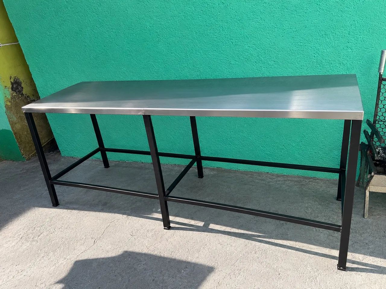 Mesa grande de inox