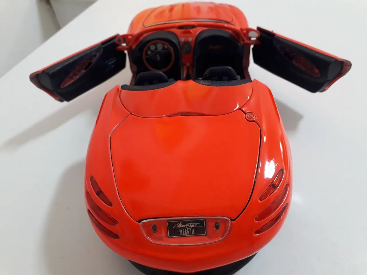MINIATURA MUSTANG MACH III 1:18 - Foto 4