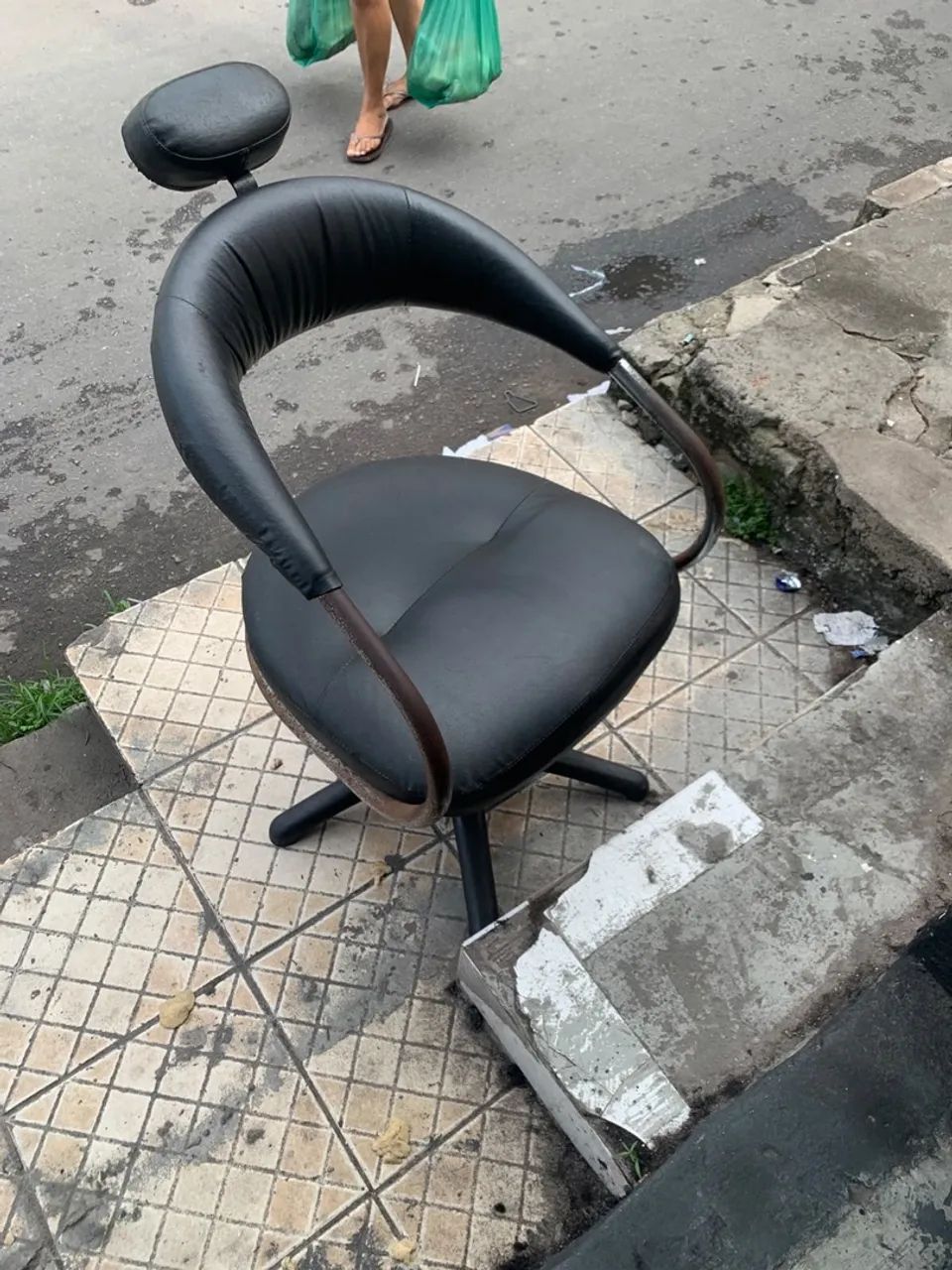 Bancada, espelho e cadeira  - Foto 2