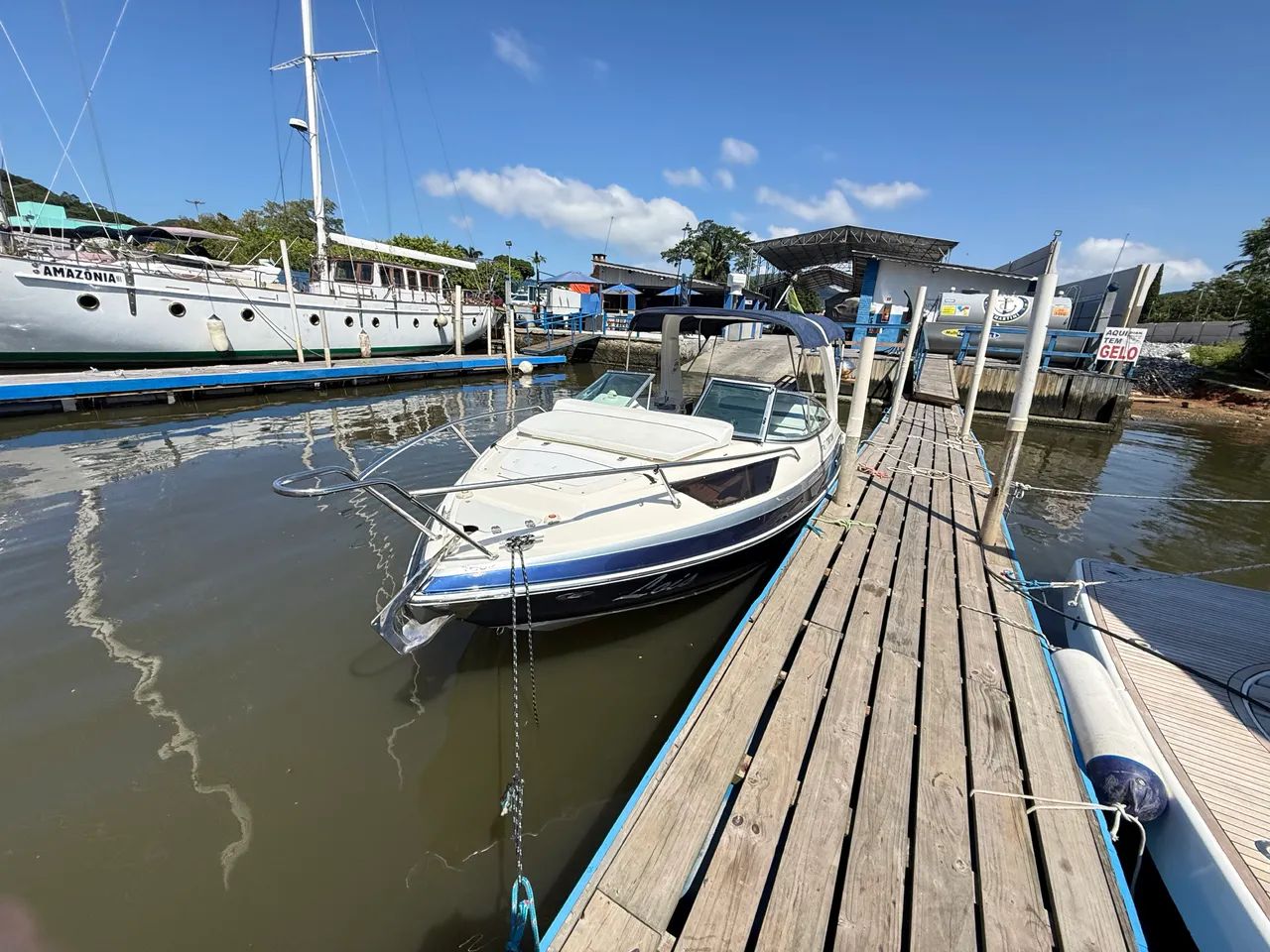 Lancha triton 240 zerada