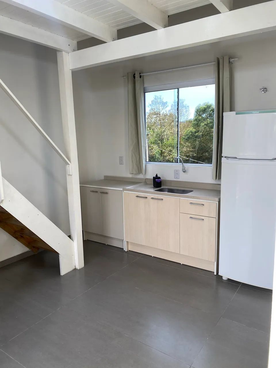Loft com mezanino 