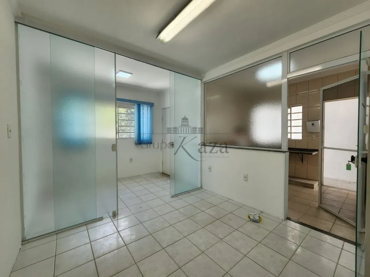 Casa Comercial - Bosque dos Ipês - 3 Dormitórios - 65,95m². - Foto 5