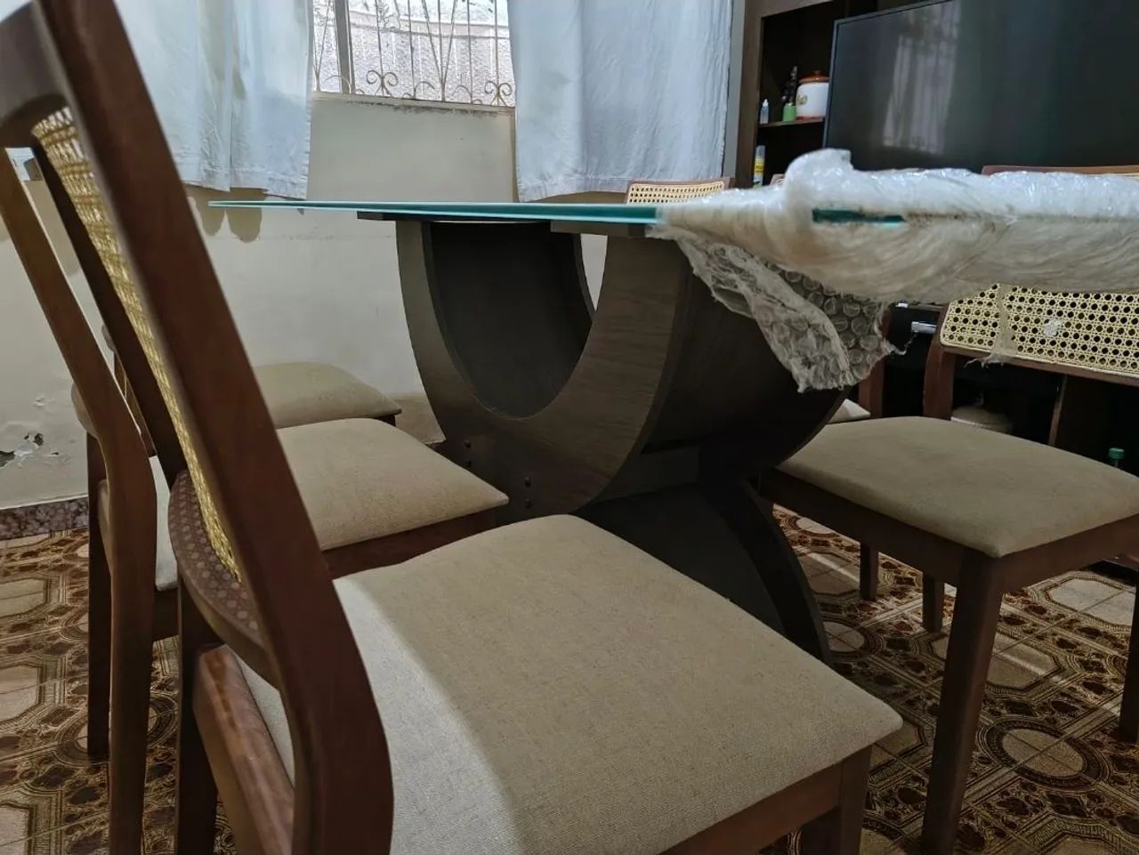  MESA DE JANTAR COM 6 CADEIRAS - Foto 2