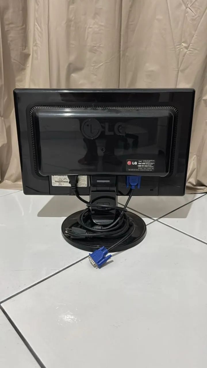 Monitor LG 15,6'' - Flatron W1642C - Foto 3