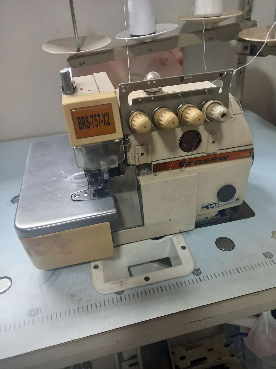 Maquina de costura