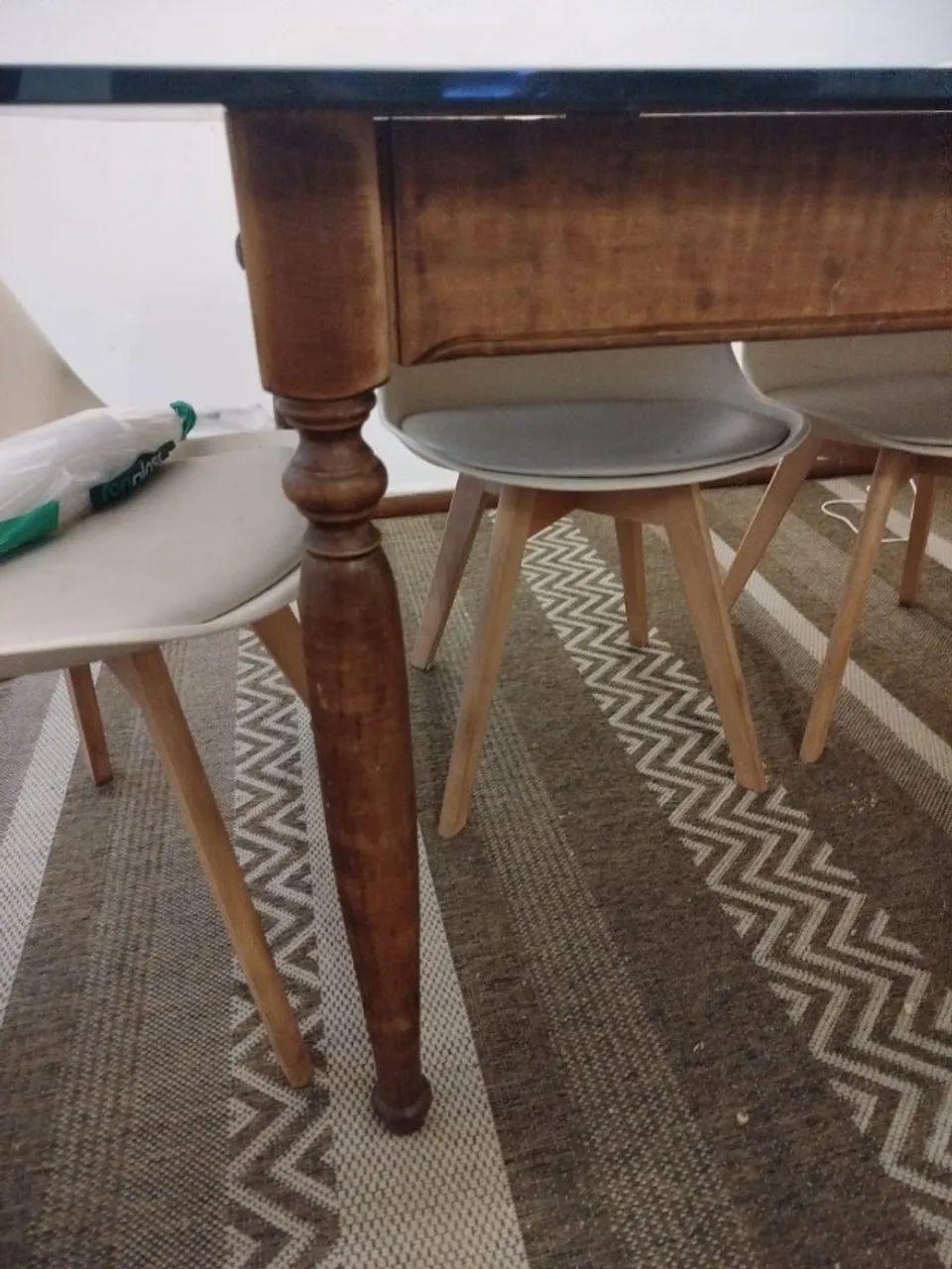 MESA DE JANTAR ( SÓ A MESA) - Foto 3