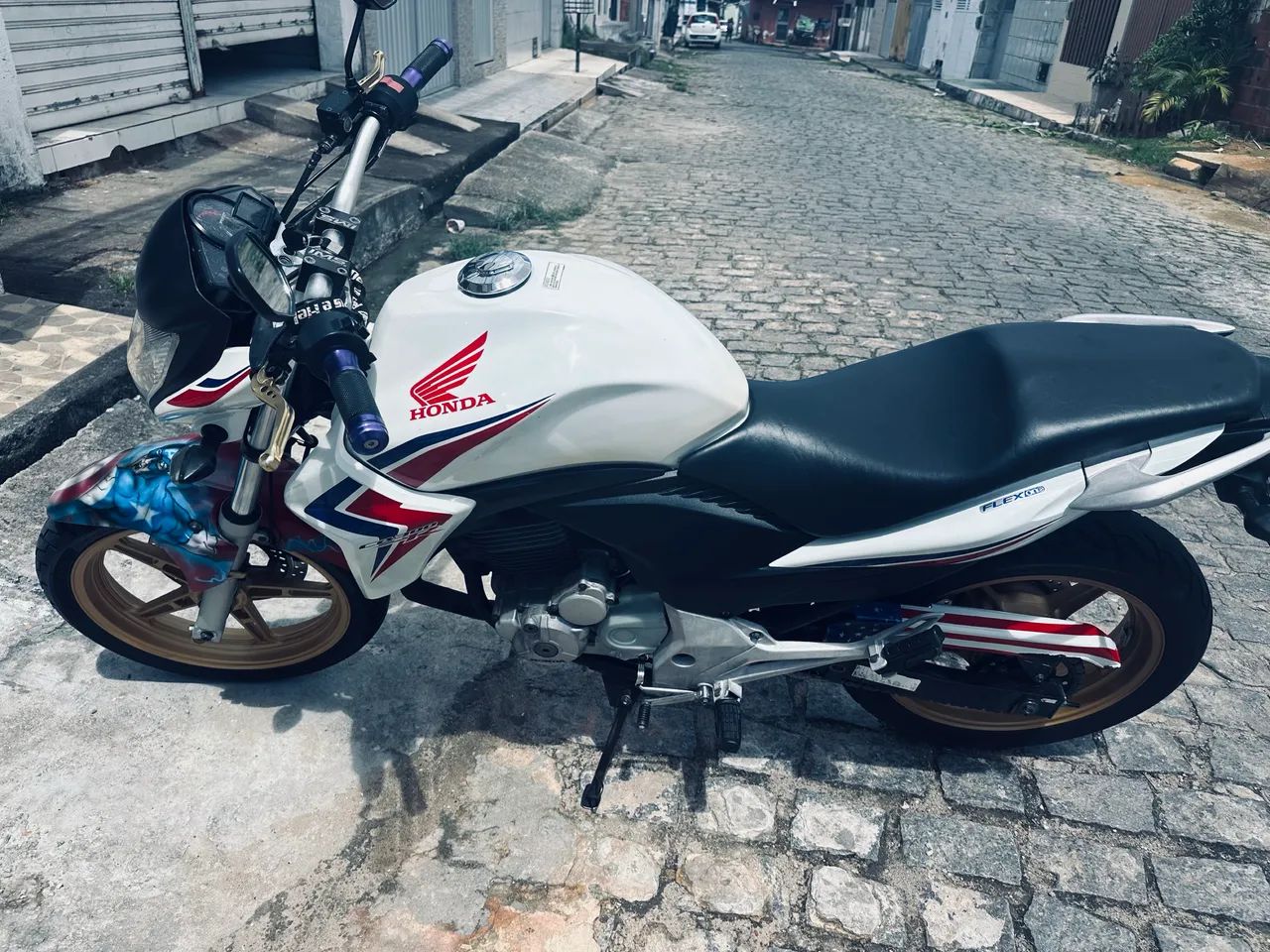 CB 300R  - Foto 2