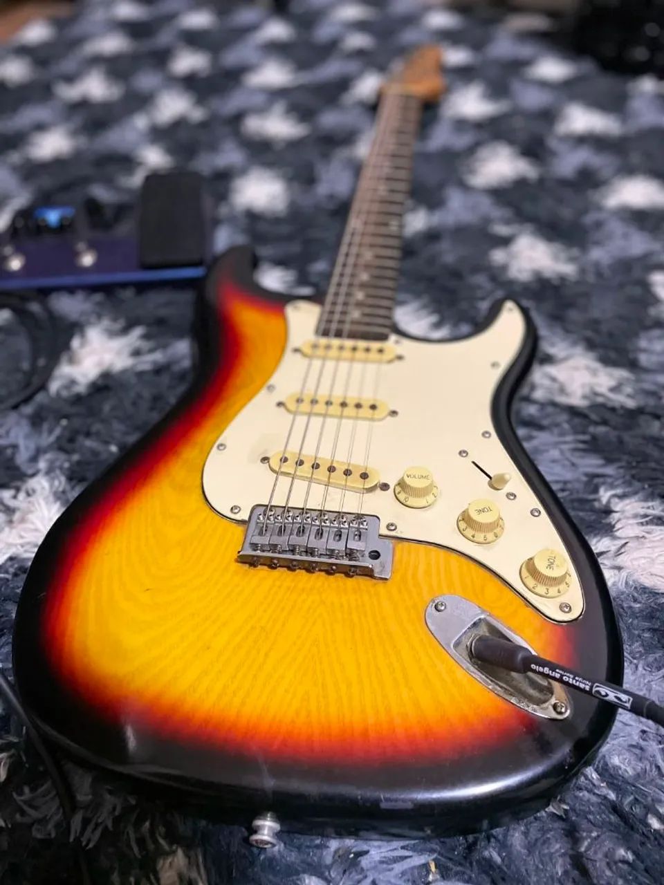 Vendo guitarra Stratocaster  - Foto 2