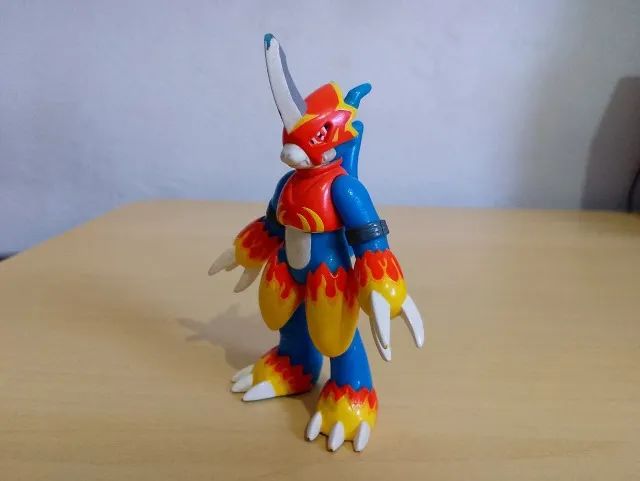 Digimon Flamedramon Vinyl original