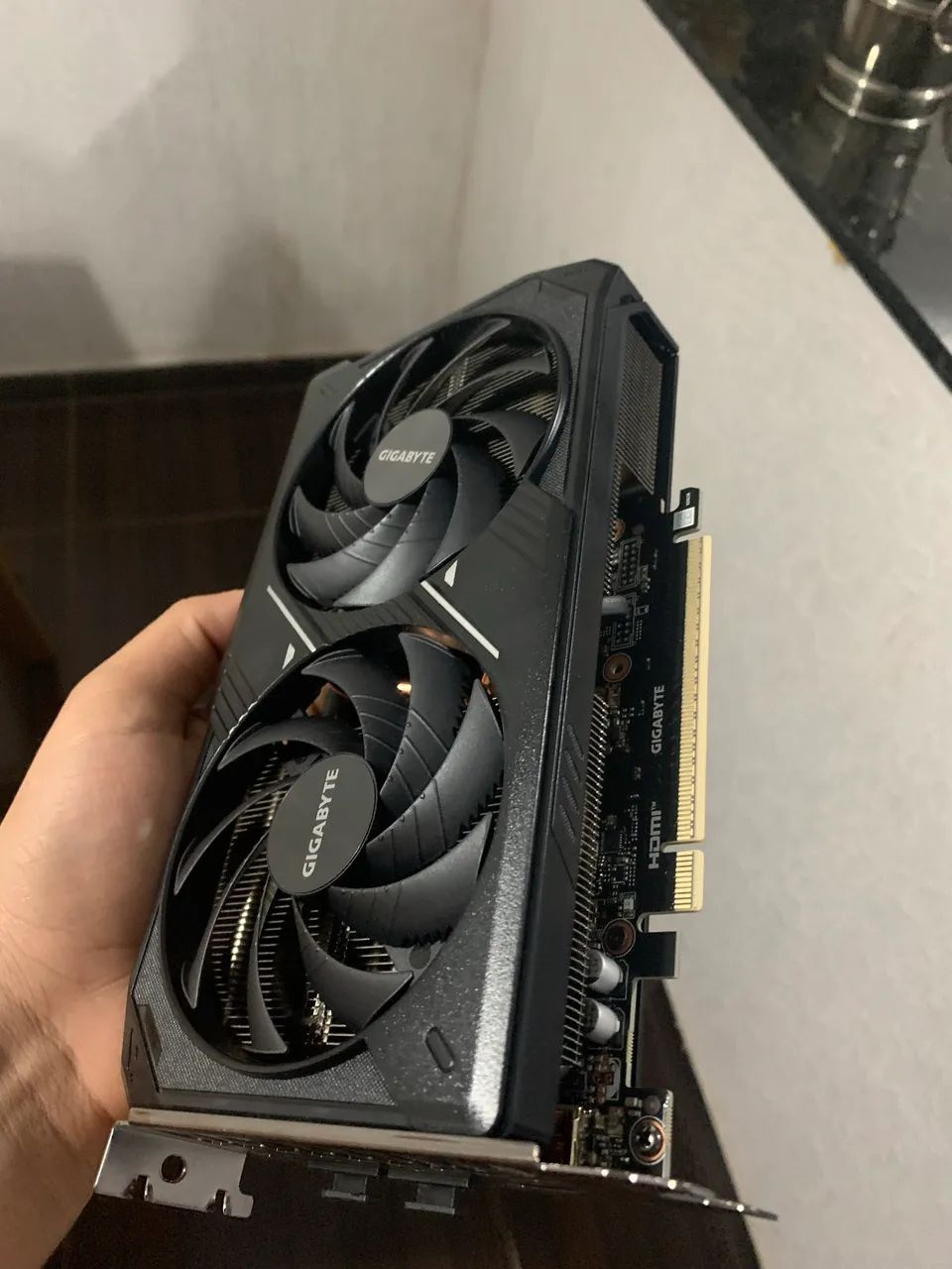RTX 5060ti 8GB  - Foto 2