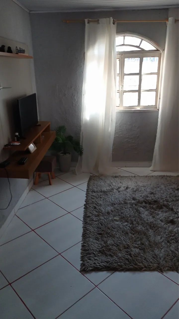 Prédio com 01 Apt 3 qts + 2 kitinetes renda R$ 2500,00 - Foto 4