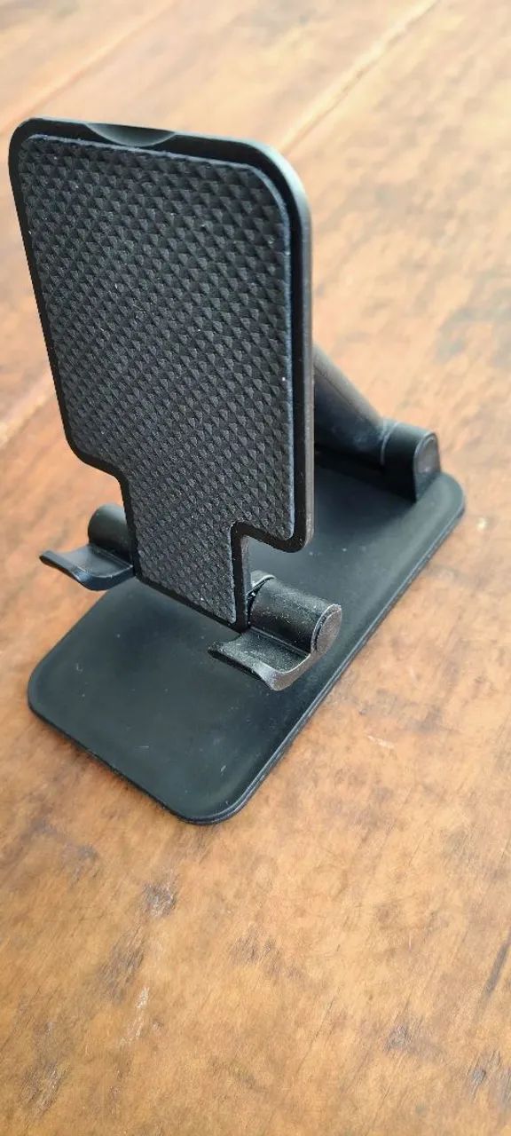 Suporte articulável para celular e tablet