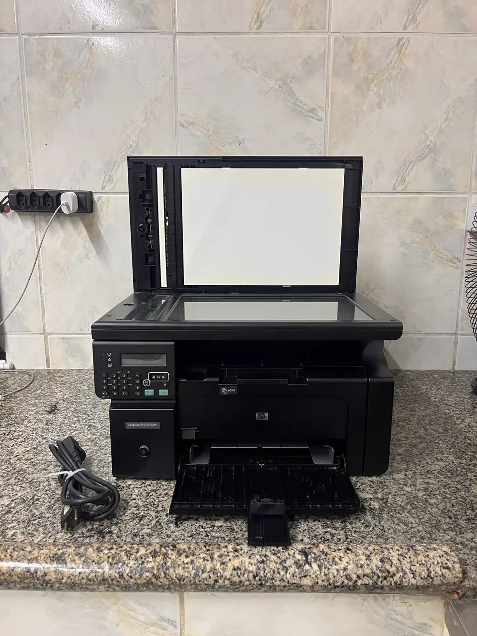 Impressora HP LaserJet Pro M1212nf - Foto 2