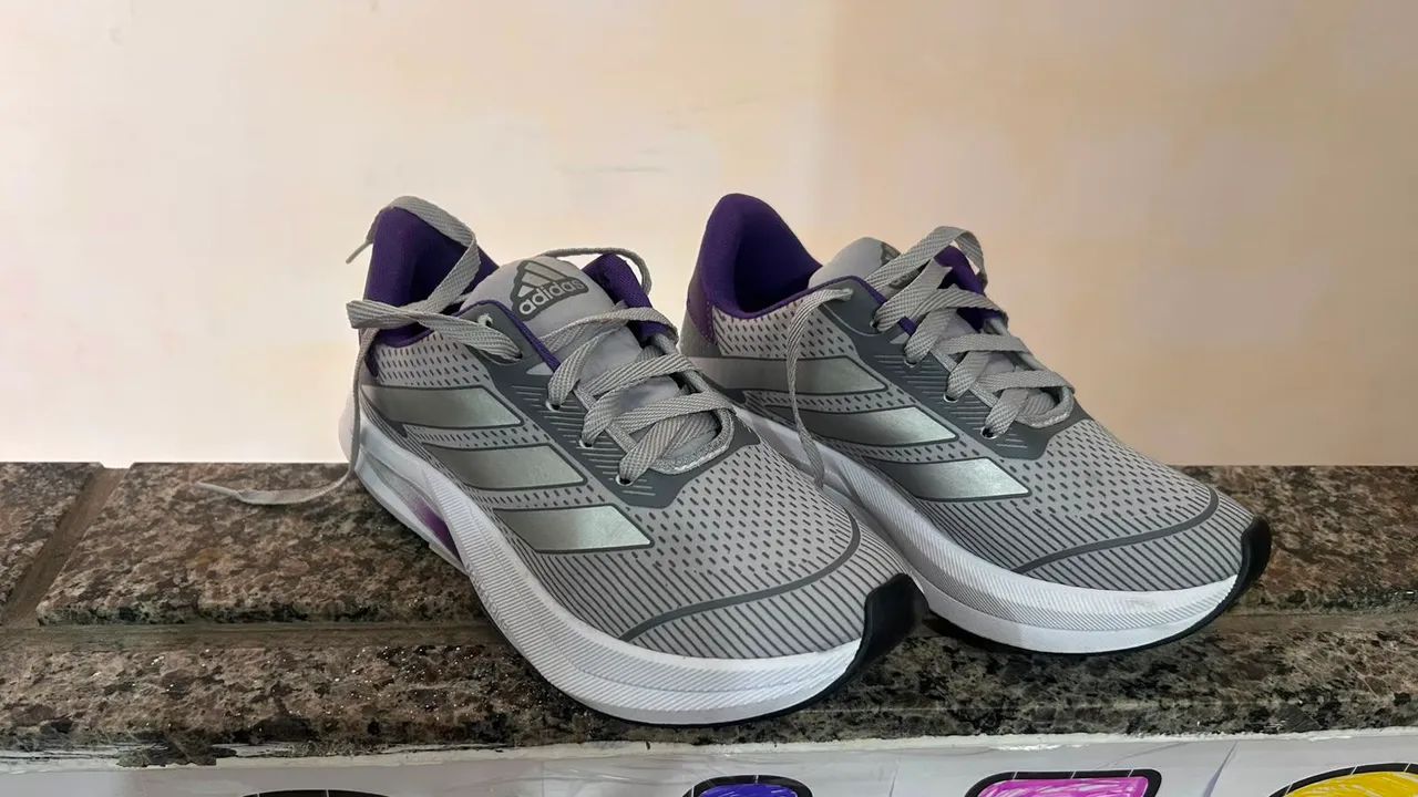 Tênis Adidas - Foto 4