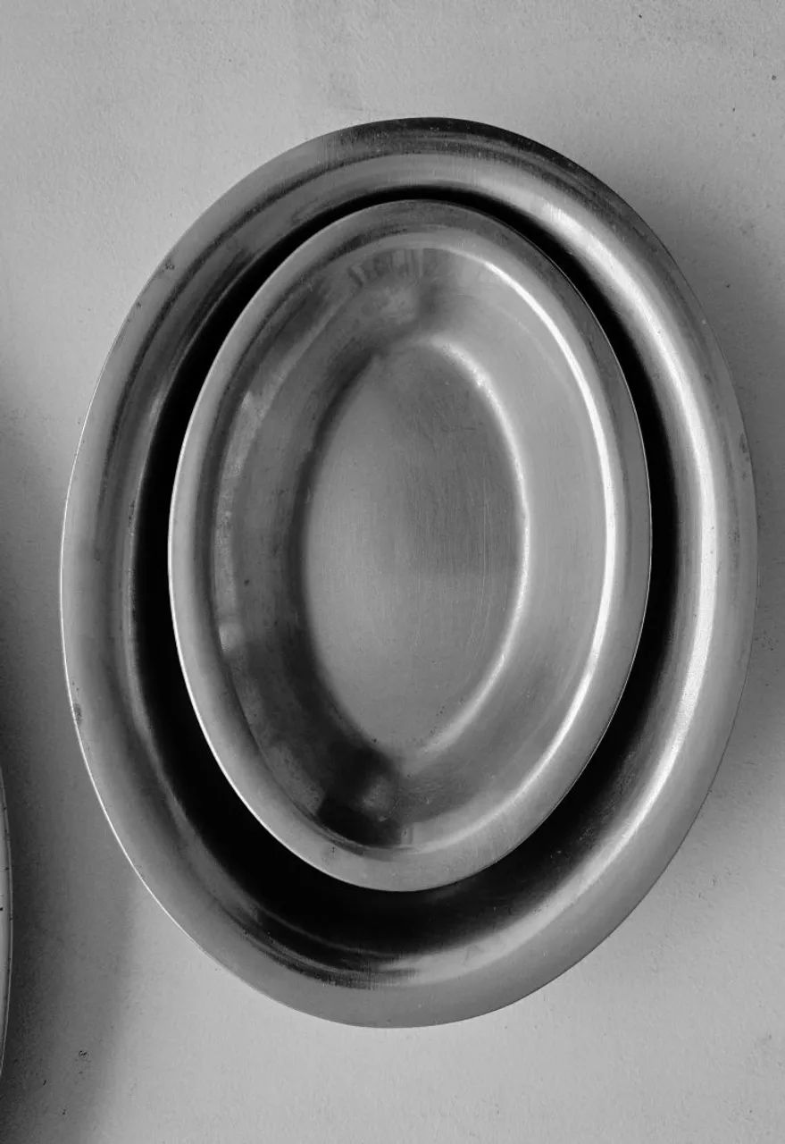 4 travessas de inox ovais - Foto 4