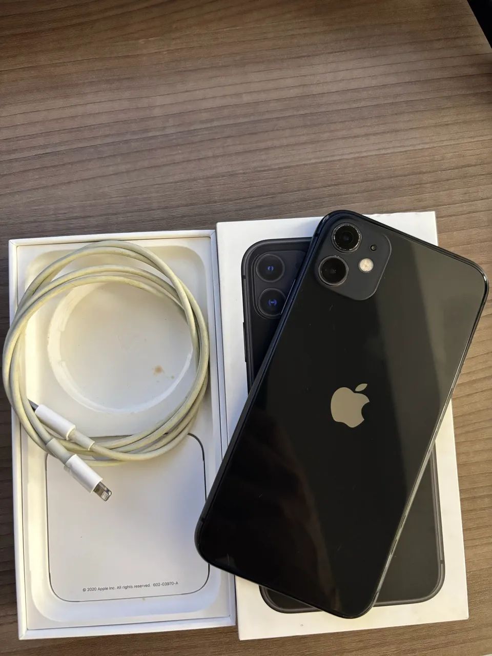 IPHONE 11 PRETO 64gb CONSERVADO