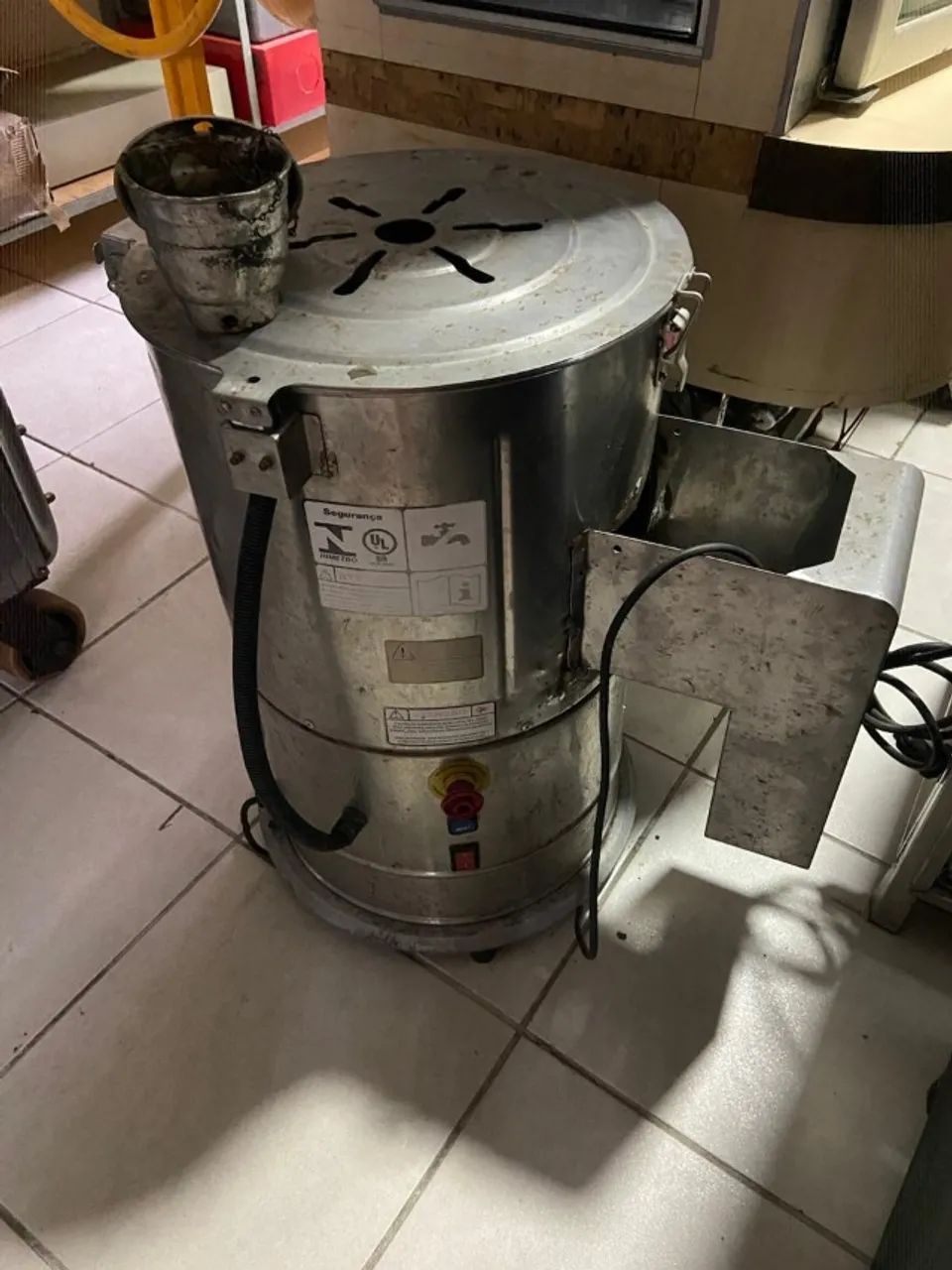 MAQUINA DE DESCASCAR BATATAS E ALHO - Foto 4