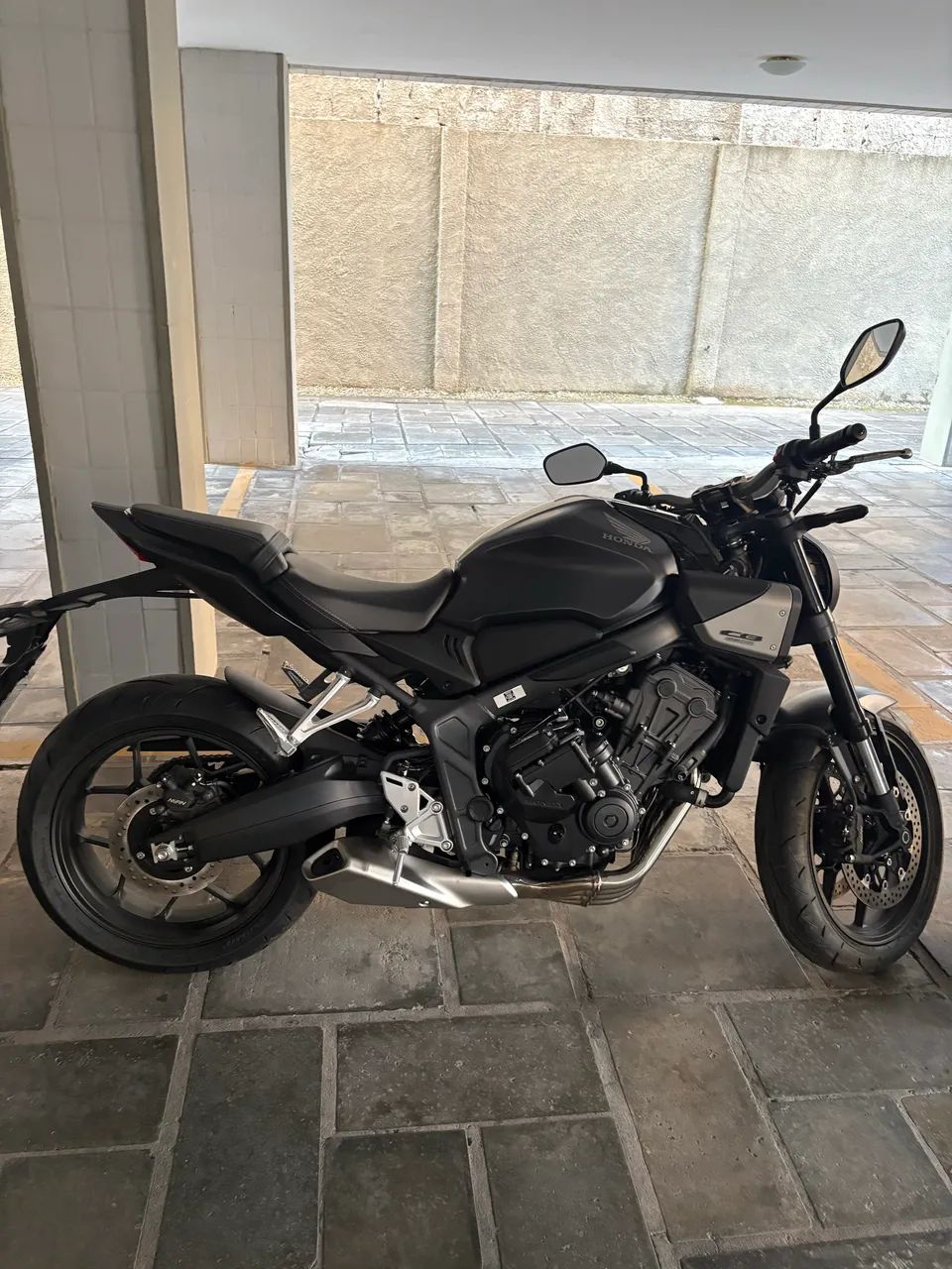 CB 650