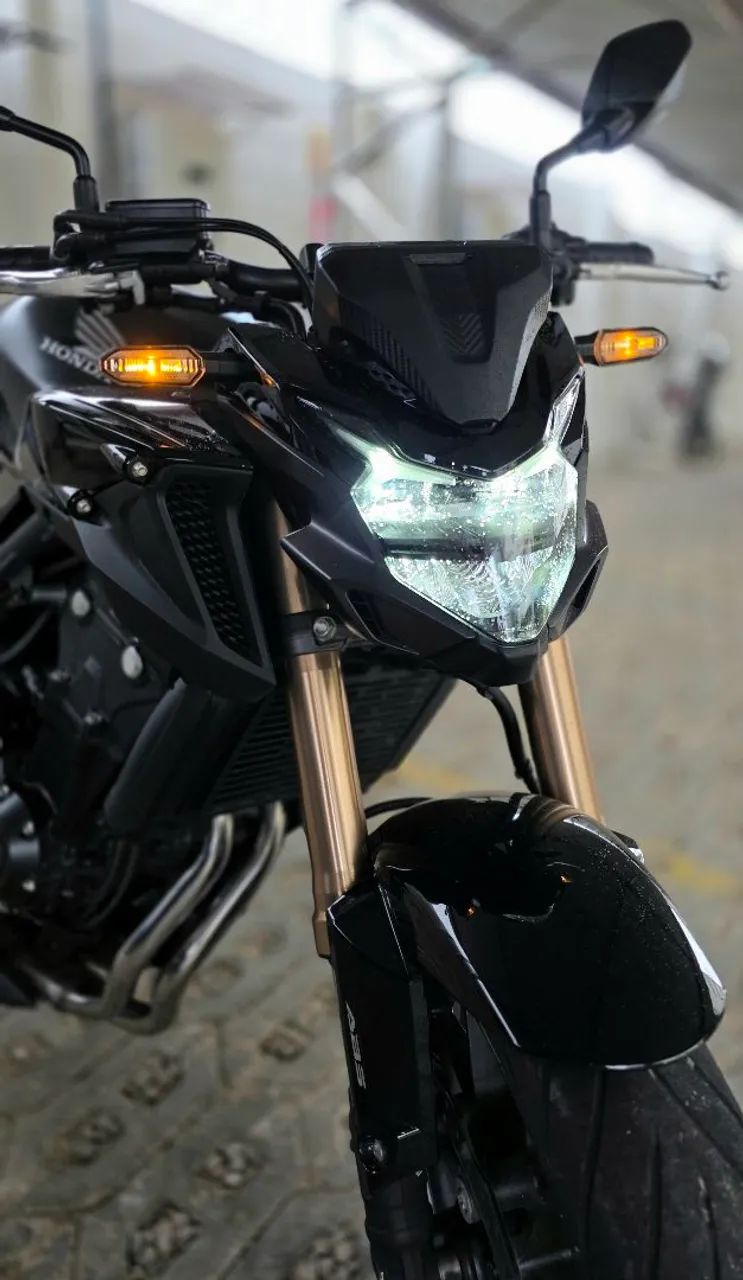 CB500F 2023 - Foto 3