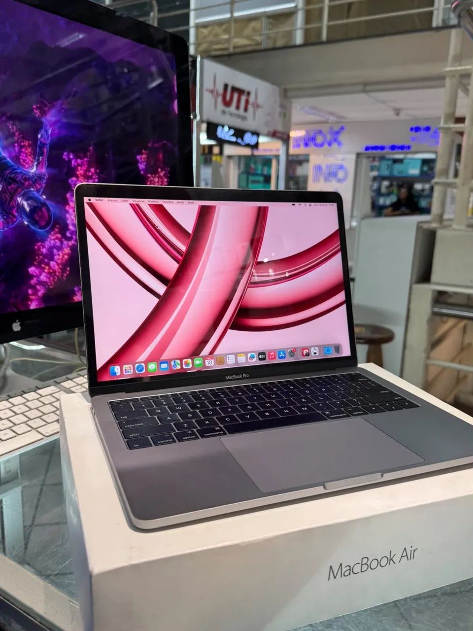 MacBook Pro i5/8gb/ssd256 - loja física  - Foto 5