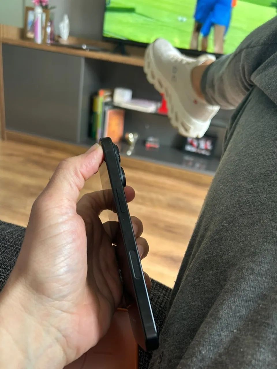 iPhone 16 pro  - Foto 3