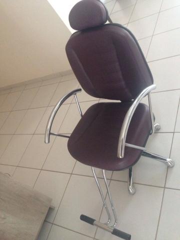 Cadeira de Cabeleireiro Profissional Hidráulica Reclinável Aço Inox