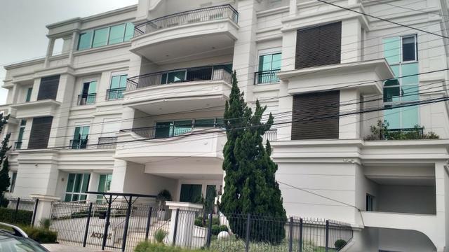 Belíssimo apartamento em Jurerê