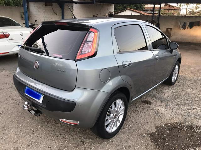 Fiat punto itália atractive 1.4 16/17 - Foto 2