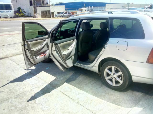 Toyota Corola Fielder - Foto 4