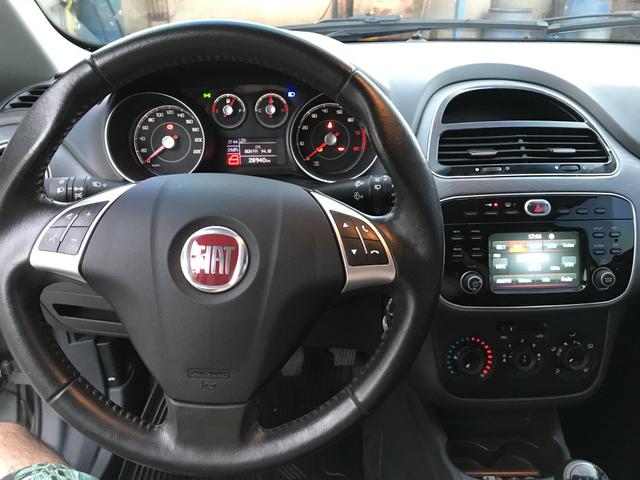 Fiat punto itália atractive 1.4 16/17 - Foto 6