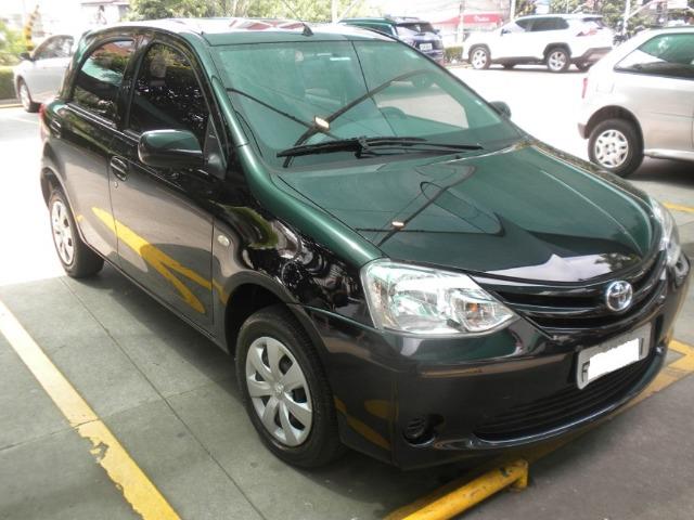 Etios XS 1.3 2013 Mecanico - Foto 15