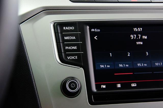 Passat Comfortiline 2.0 tsi com teto Solar bx km 43.000 - Foto 19