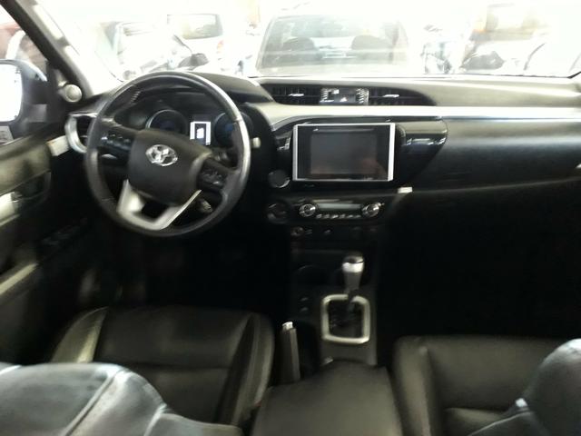 Toyota hilux srv 4x4 turbo - Foto 4