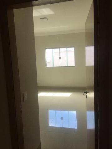 Vende-se Linda Casa com Acabamento Extra no Vale do Sol - Foto 15