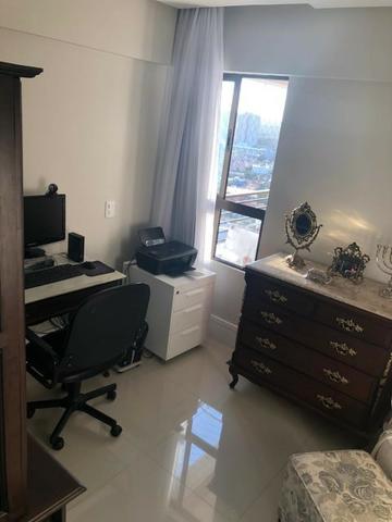 Excelente Oportunidade de 3 quartos no Condomínio Saint Charbel - Capim Macio - Foto 3