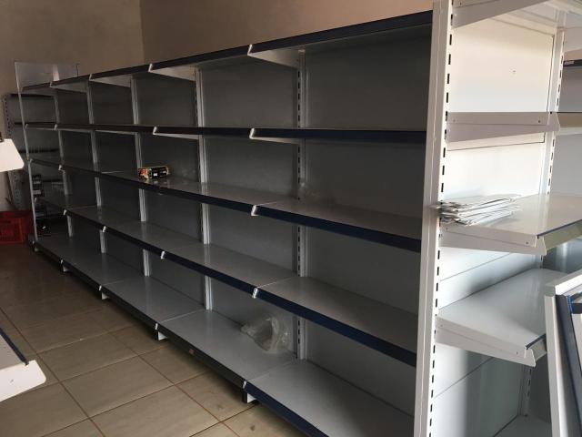 Gôndolas para comércio em geral