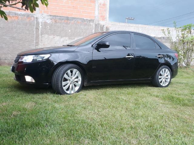 Kia Cerato 1.6 Manual 2012 Excelente estado de conservação - Foto 8