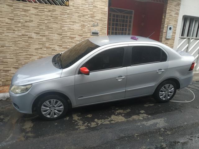 Troco voyage em carro financiado mais novo - Foto 2