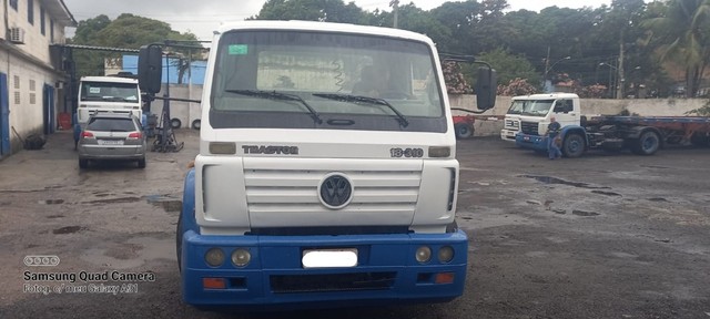 VW TITAN 18310 COM CARRETA RANDON PORTA CONTEINER DE 20E#X27;