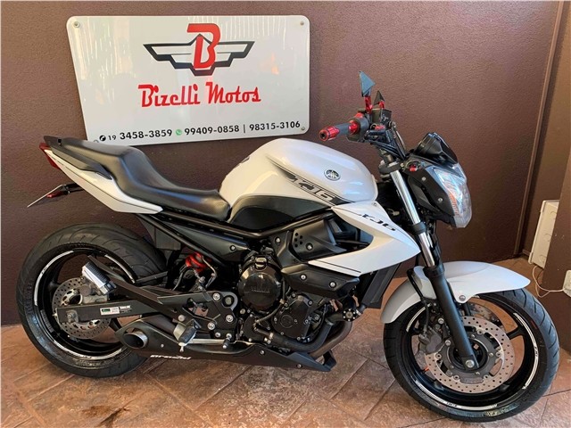 YAMAHA XJ6 N 2012