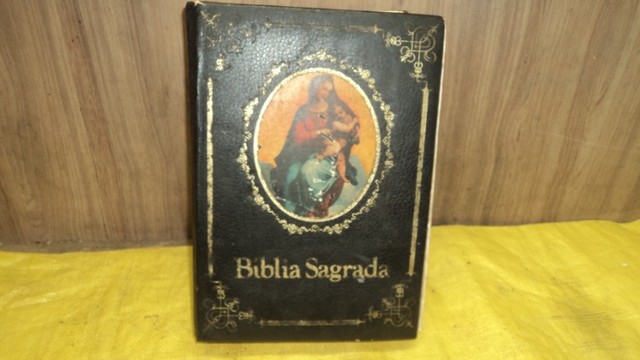 biblia sagrada antiga anos 1962 e1974 //preço cada peça - Foto 3