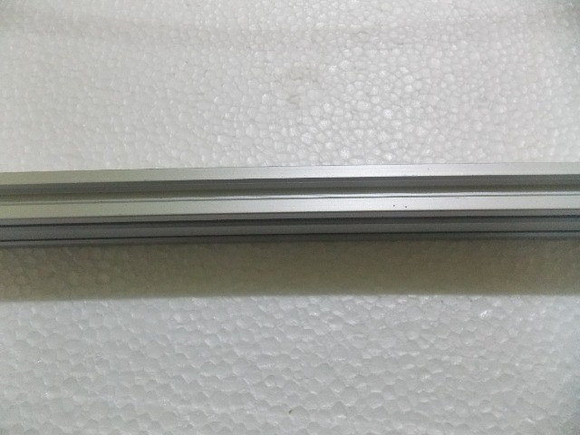 Perfil de Alumino, duas barras de 3 metros cada,  com  20X40mm, novas - Foto 2