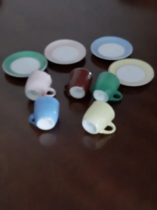 Antigo jogo para bolo em PORCELANA MAUÁ com decoração